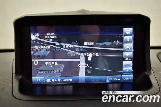 KG_Mobility_Ssangyong TIBOLI 2016 thumb 10