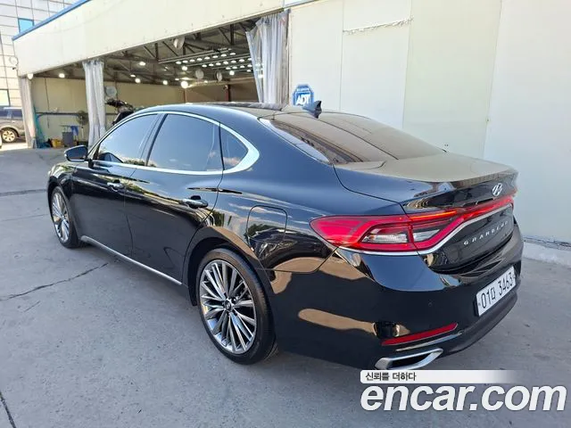 Hyundai Grandeur 2017 thumb 5