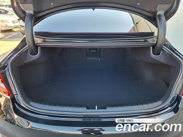 Hyundai Grandeur 2017 thumb 7