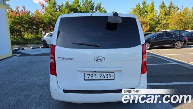 Hyundai Starex 2017 thumb 4