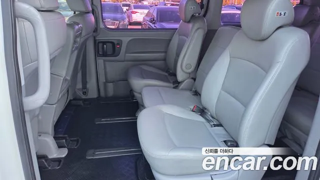 Hyundai Starex 2017 thumb 7