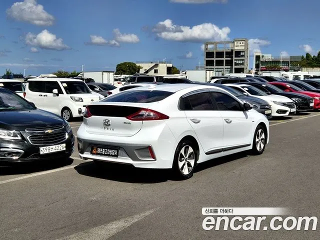 Hyundai IONIQ 6 2017 thumb 4
