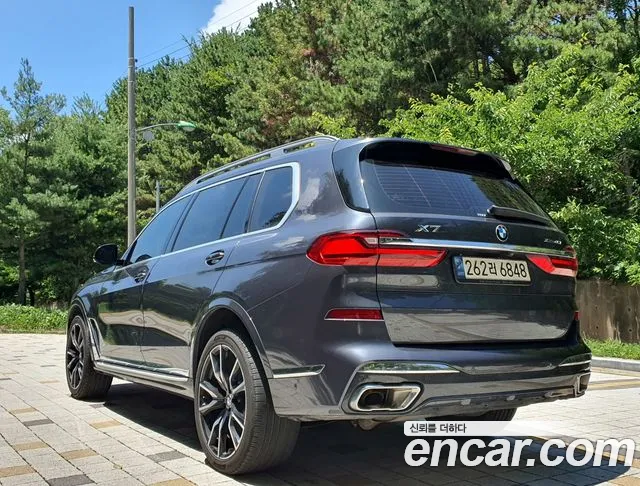 BMW X7 2021 thumb 2