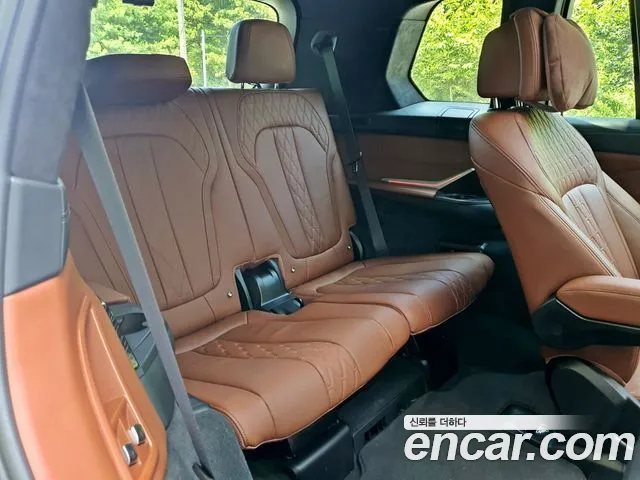 BMW X7 2021 thumb 7