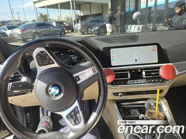 BMW 4-Series 2021 thumb 5