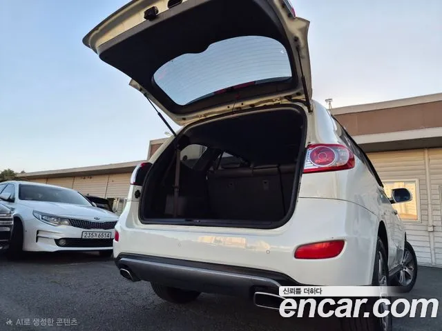 Hyundai Santa Fe 2011 thumb 7