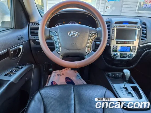 Hyundai Santa Fe 2011 thumb 9