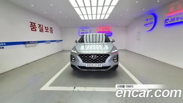 Hyundai Santa Fe 2018 thumb 2
