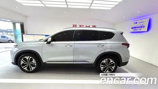 Hyundai Santa Fe 2018 thumb 3