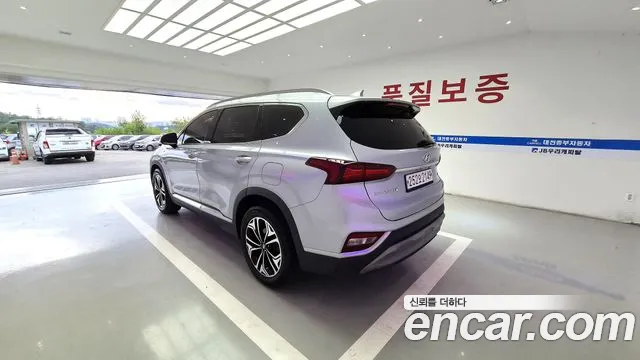 Hyundai Santa Fe 2018 thumb 4