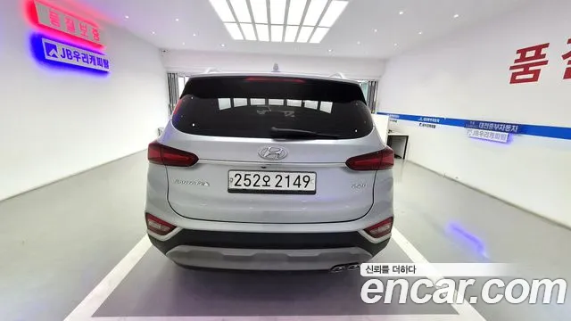 Hyundai Santa Fe 2018 thumb 5