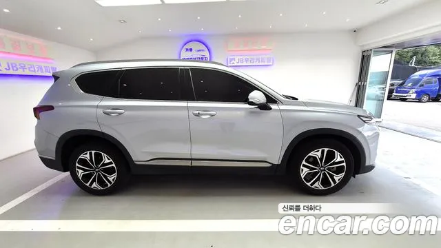 Hyundai Santa Fe 2018 thumb 8