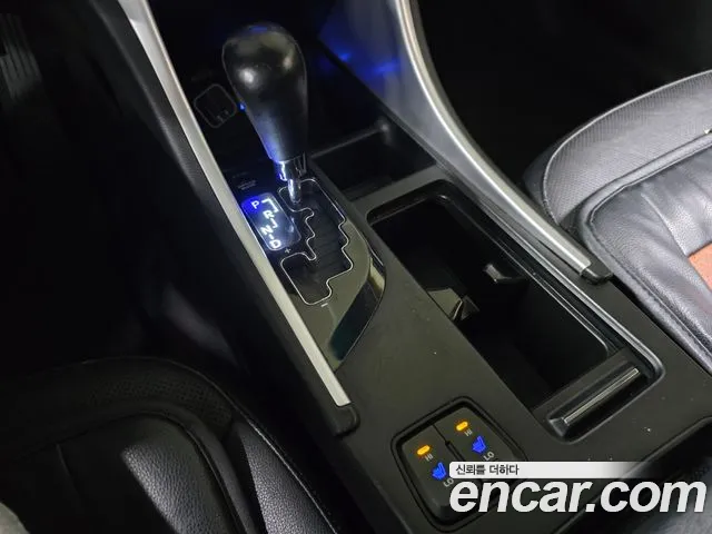 Hyundai Sonata 2011 thumb 10