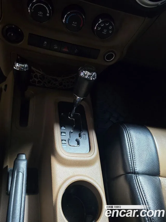 Jeep Wrangler 2011 thumb 9
