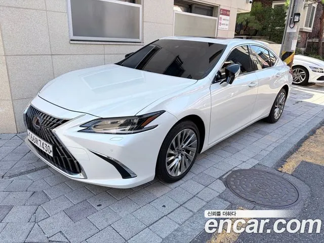 Lexus ES 2023 thumb 11