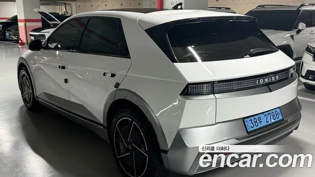 Hyundai IONIQ 5 2024 thumb 2