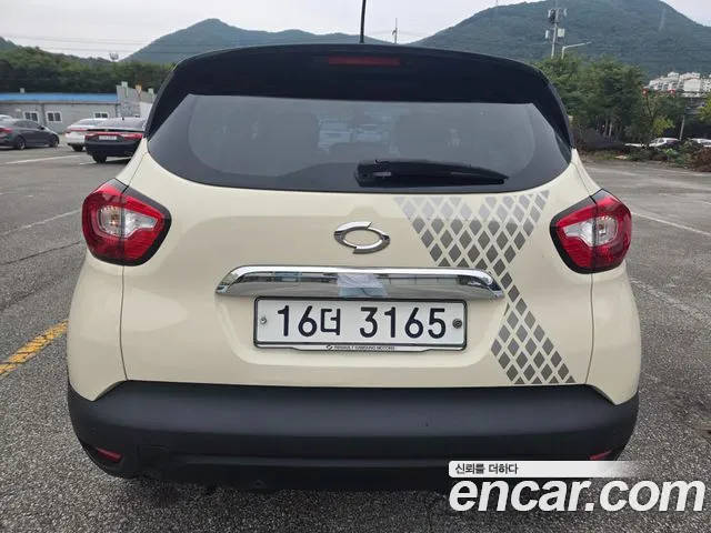 Renault-KoreaSamsung Captur 2014 thumb 4