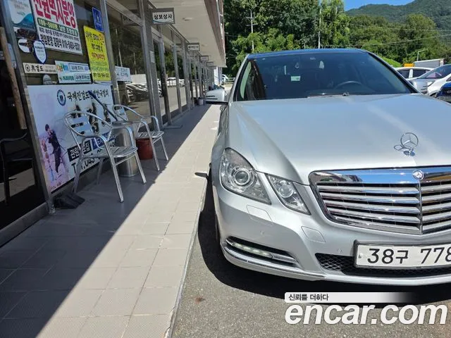 Mercedes-Benz E-Класс 2013 thumb 2