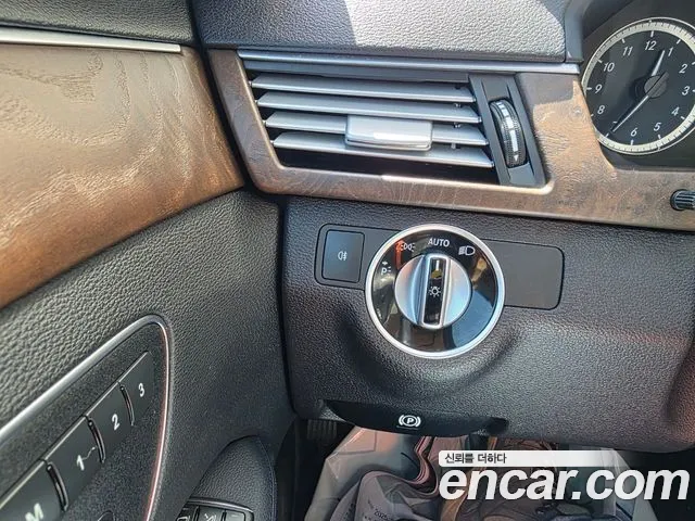 Mercedes-Benz E-Класс 2013 thumb 7
