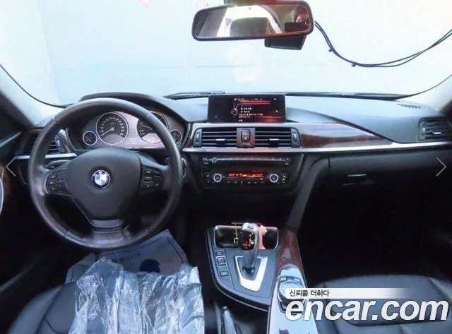 BMW 3-Series 2014 thumb 8