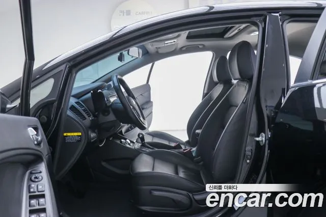 Kia K3 2015 thumb 9