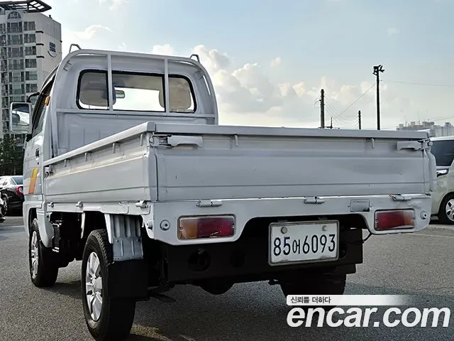 ChevroletGMDaewoo labo 2010 thumb 2