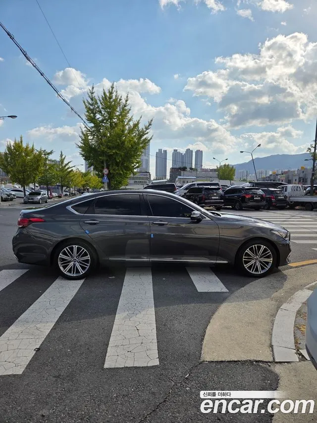 Genesis G80 2018 thumb 3