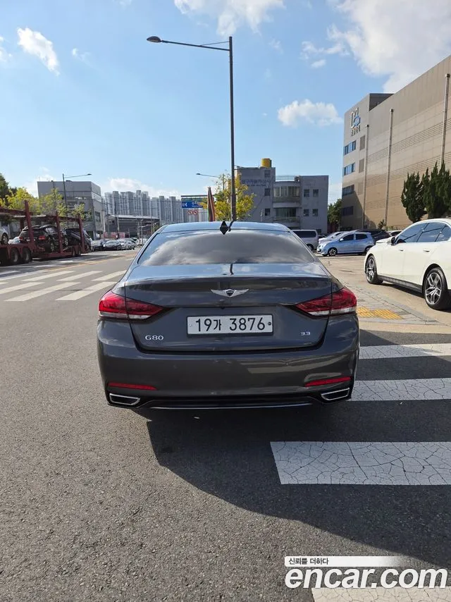 Genesis G80 2018 thumb 4