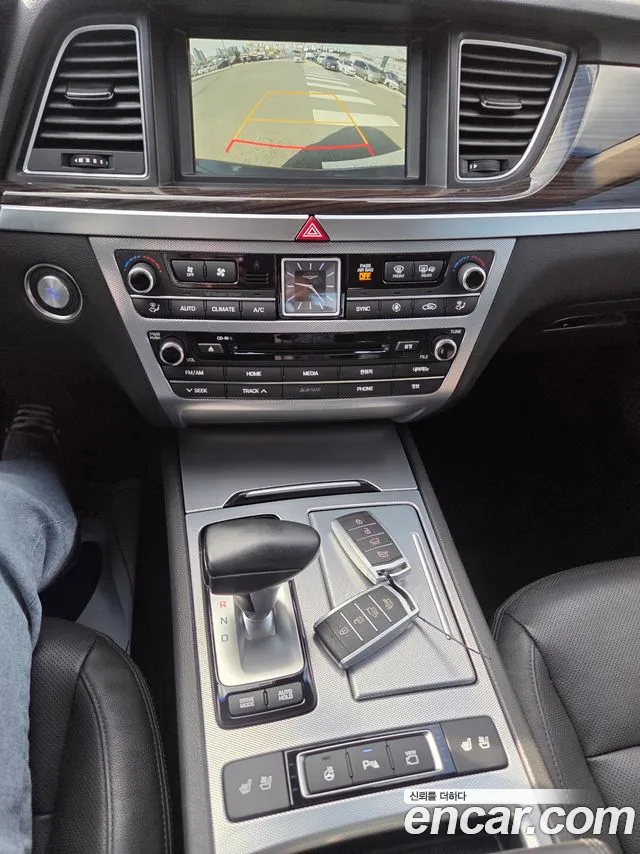 Genesis G80 2018 thumb 10