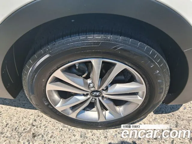 Hyundai Santa Fe 2015 thumb 9