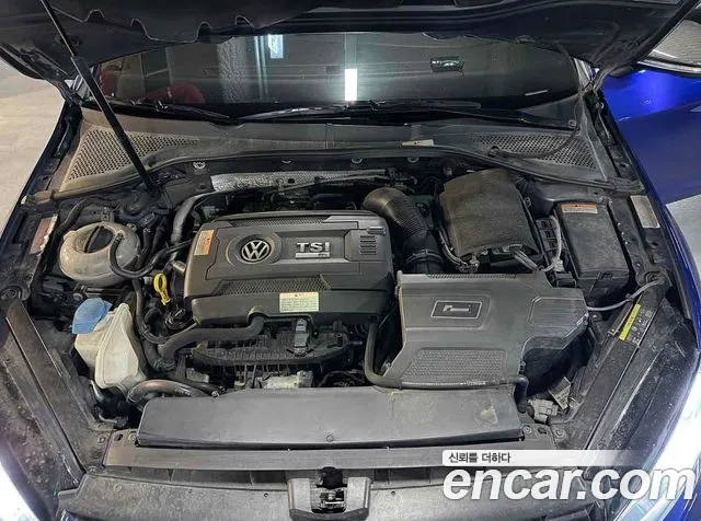 Volkswagen Golf Sportsvan 2015 thumb 6