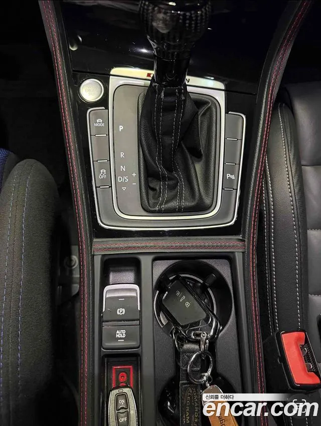 Volkswagen Golf Sportsvan 2015 thumb 9