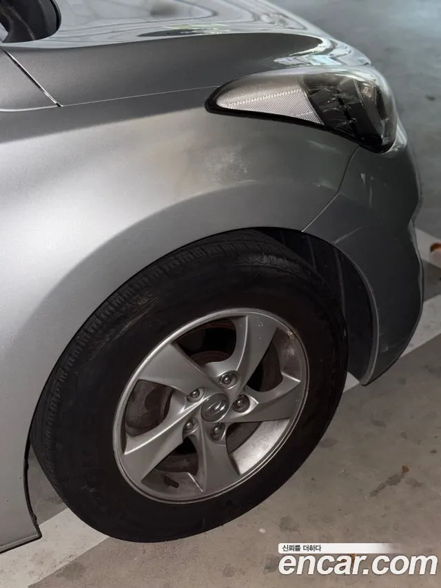 Hyundai Avante 2011 thumb 3