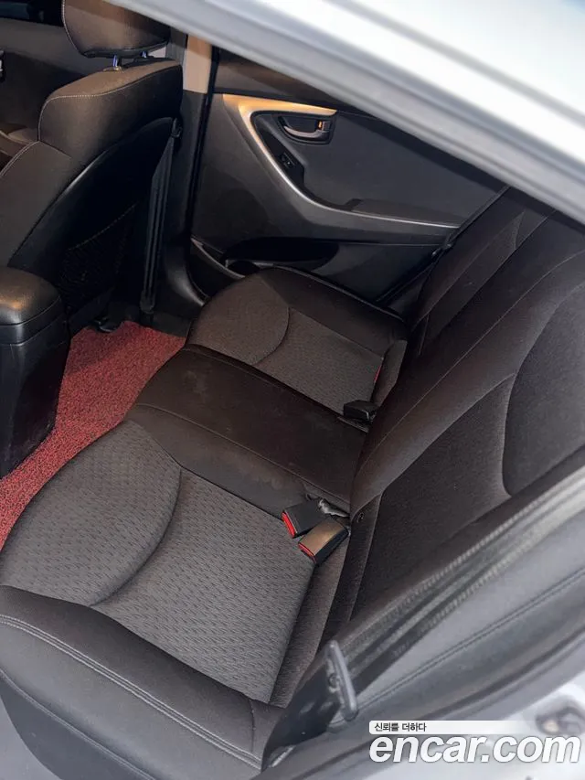 Hyundai Avante 2011 thumb 6