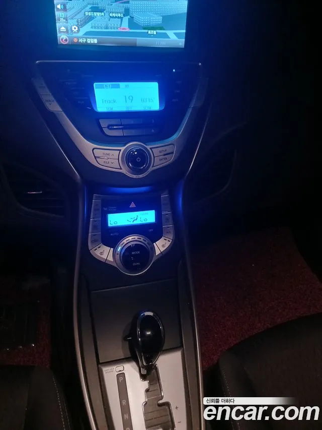 Hyundai Avante 2011 thumb 7