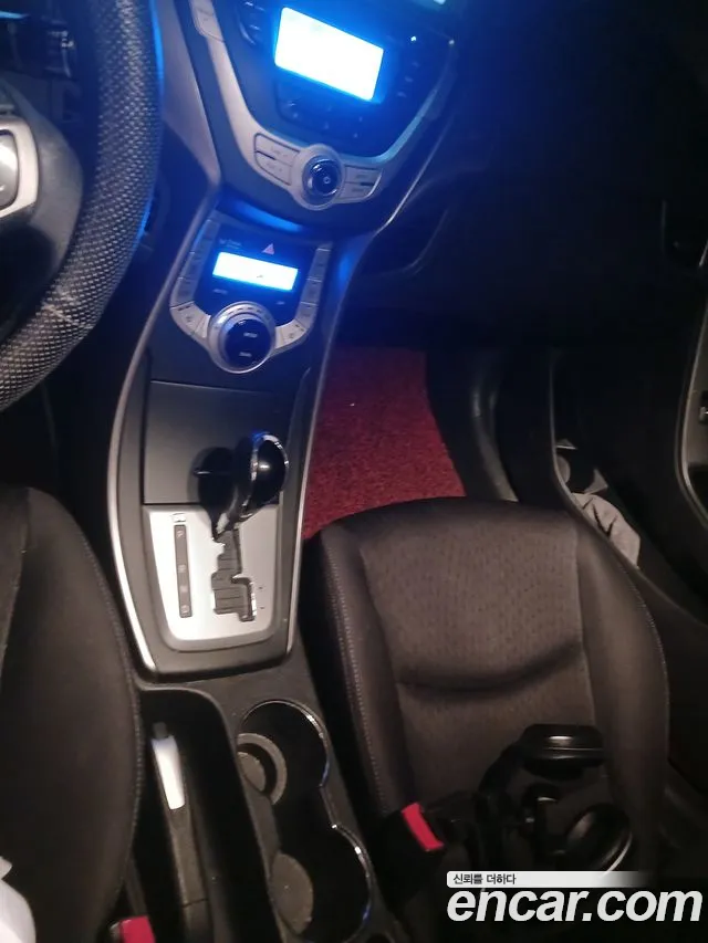 Hyundai Avante 2011 thumb 10
