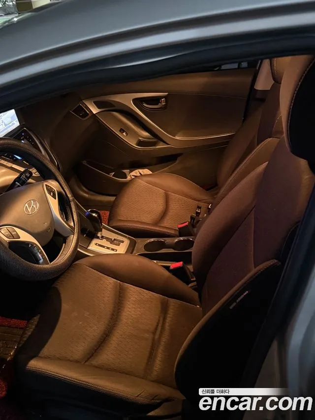 Hyundai Avante 2011 thumb 11