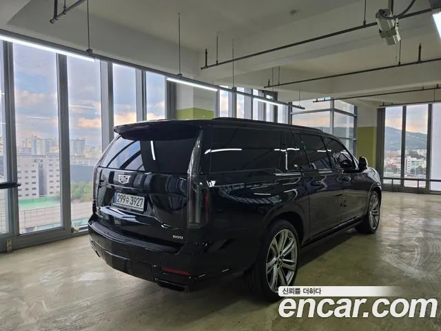 Cadillac Escalade 2026 thumb 2