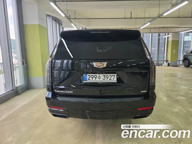 Cadillac Escalade 2026 thumb 4