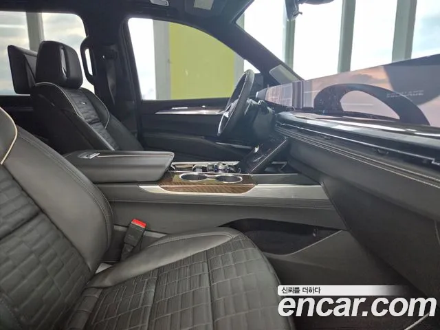 Cadillac Escalade 2026 thumb 8