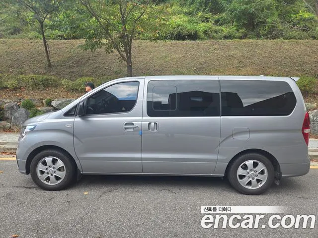 Hyundai Starex 2020 thumb 2