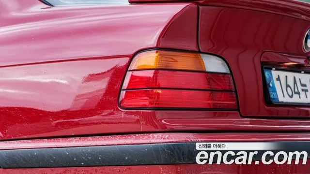 BMW M3 1994 thumb 4