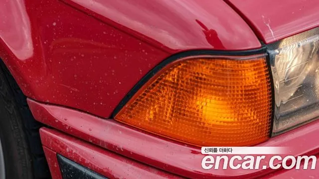 BMW M3 1994 thumb 8