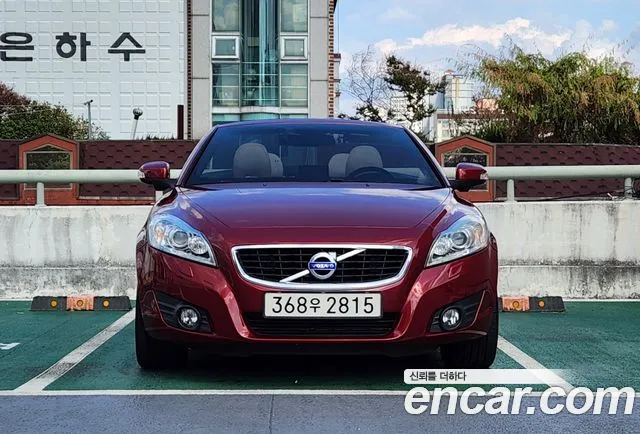 Volvo C70 2012 thumb 3