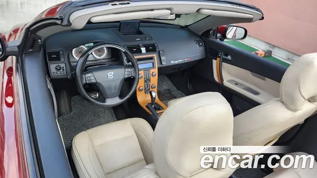 Volvo C70 2012 thumb 7