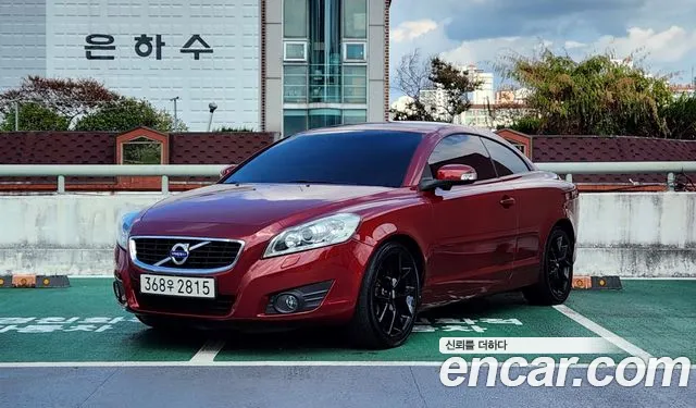 Volvo C70 2012 thumb 12