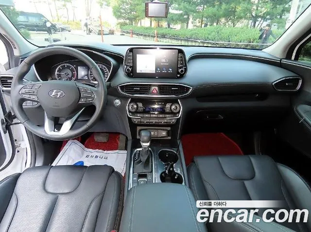 Hyundai Santa Fe 2018 thumb 7