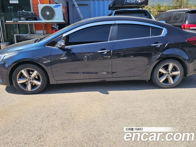 Kia K3 2017 thumb 3