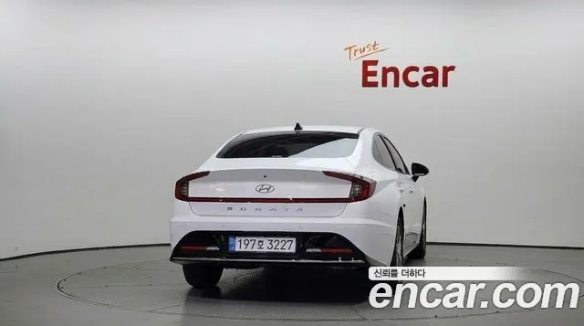 Hyundai Sonata 2022 thumb 4