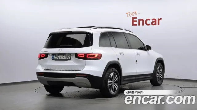 Mercedes-Benz GLB 2021 thumb 2